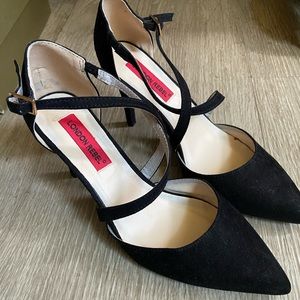 High heel shoes- New ！